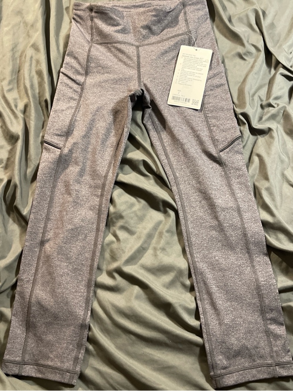 Lululemon grey high-waisted leggings with pockets Size 2